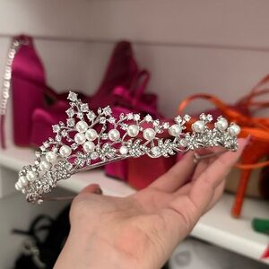 Bride zirconia and Pearls Tiara